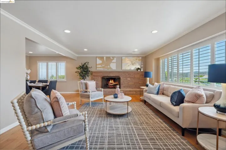 2351 Longview Dr, San Leandro, California 94577-6318