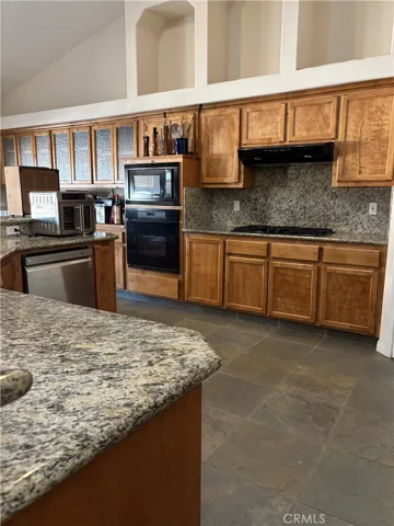 12608 Tule River Way, Bakersfield, California 93312