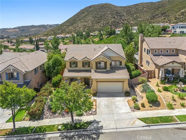 31881 Cedarhill Lane, Lake Elsinore, California 92532