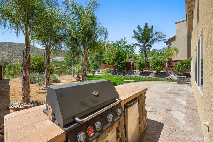 31881 Cedarhill Lane, Lake Elsinore, California 92532