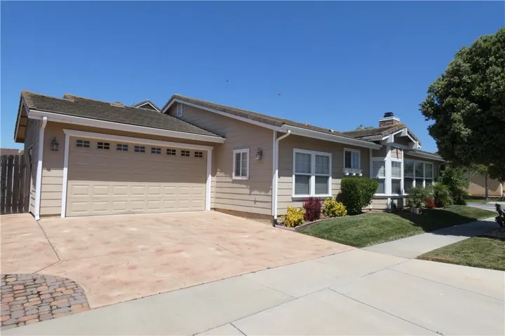 1410 Avola Avenue, Santa Maria, California 93458