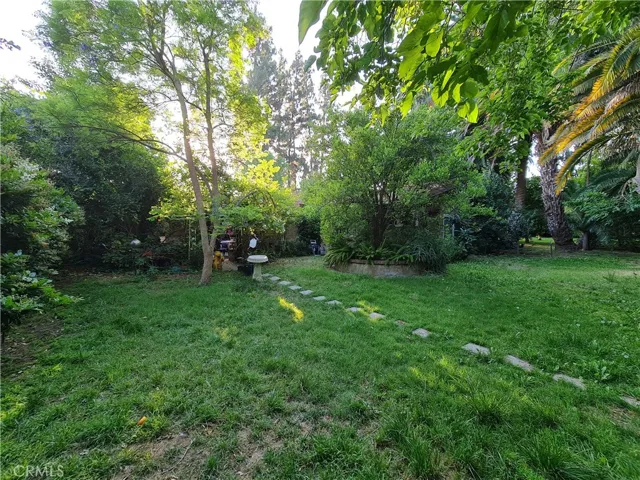 18658 Chase Street, Northridge, California 91324