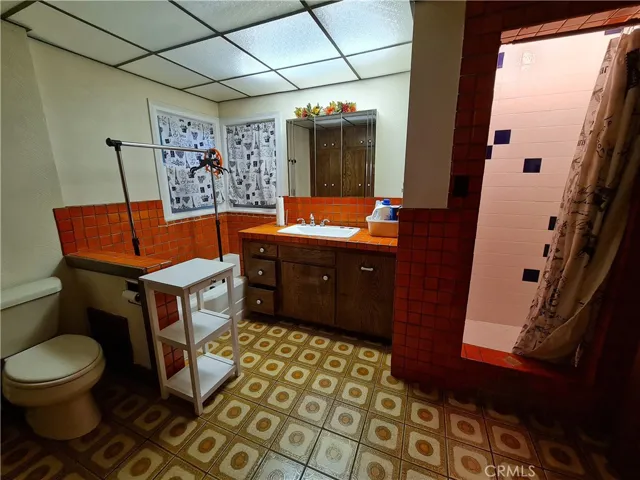 18658 Chase Street, Northridge, California 91324