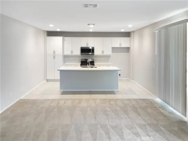 142 Camden Court, Perris, California 92571