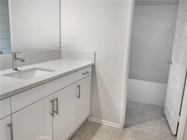 142 Camden Court, Perris, California 92571