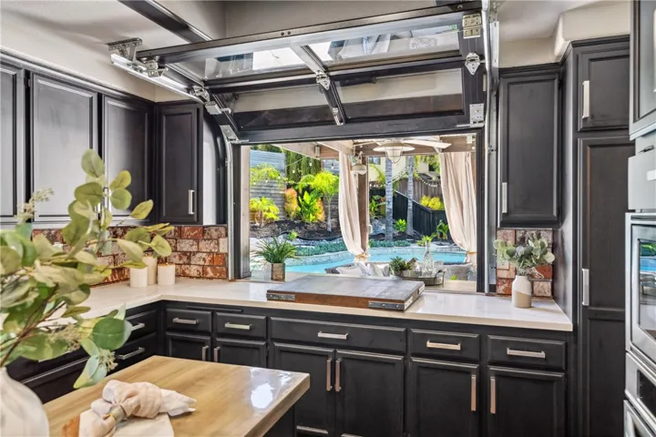 30370 Tradewater Court, Temecula, California 92591