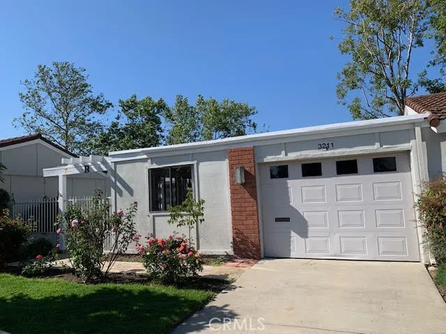 3211 Via Buena B, Laguna Woods, California 92637