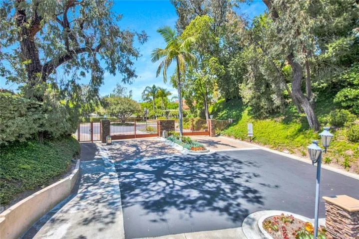 6401 E Nohl Ranch Road 78, Anaheim Hills, California 92807