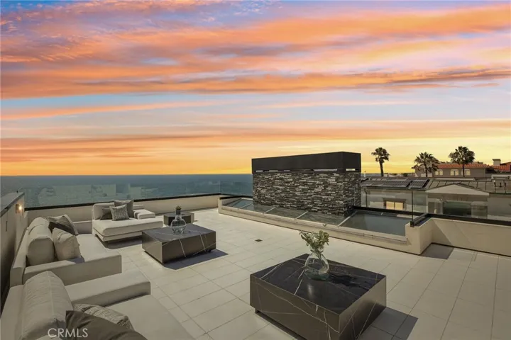 Private Roof Deck