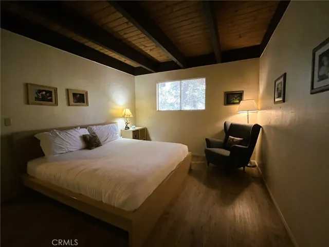 747 East Victoria Court, Lake Arrowhead, California 92352