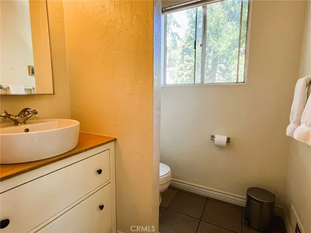 747 East Victoria Court, Lake Arrowhead, California 92352