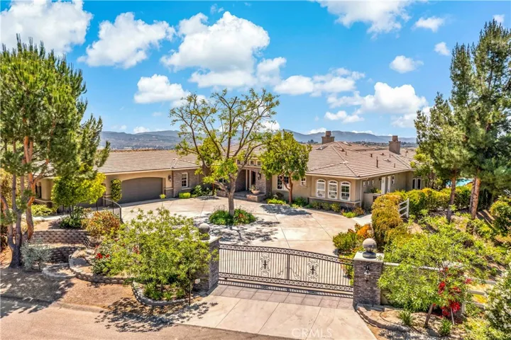 42111 Chaparral Drive, Temecula, California 92592