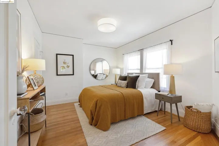 6774 Manor Crst, Oakland, California 94618