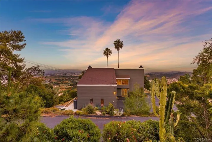919 Cycad Drive, San Marcos, California 92078