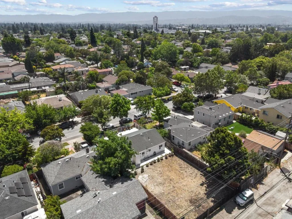 3279 Hoover Street, Redwood City, California 94063 home-pic-36