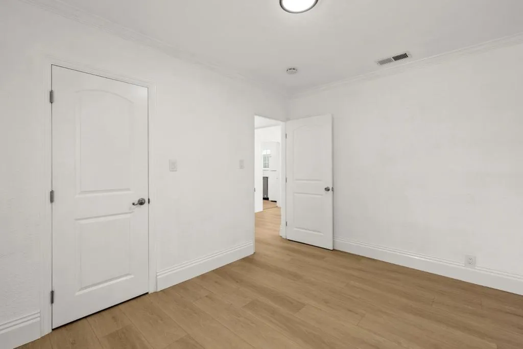 3279 Hoover Street, Redwood City, California 94063 home-pic-16