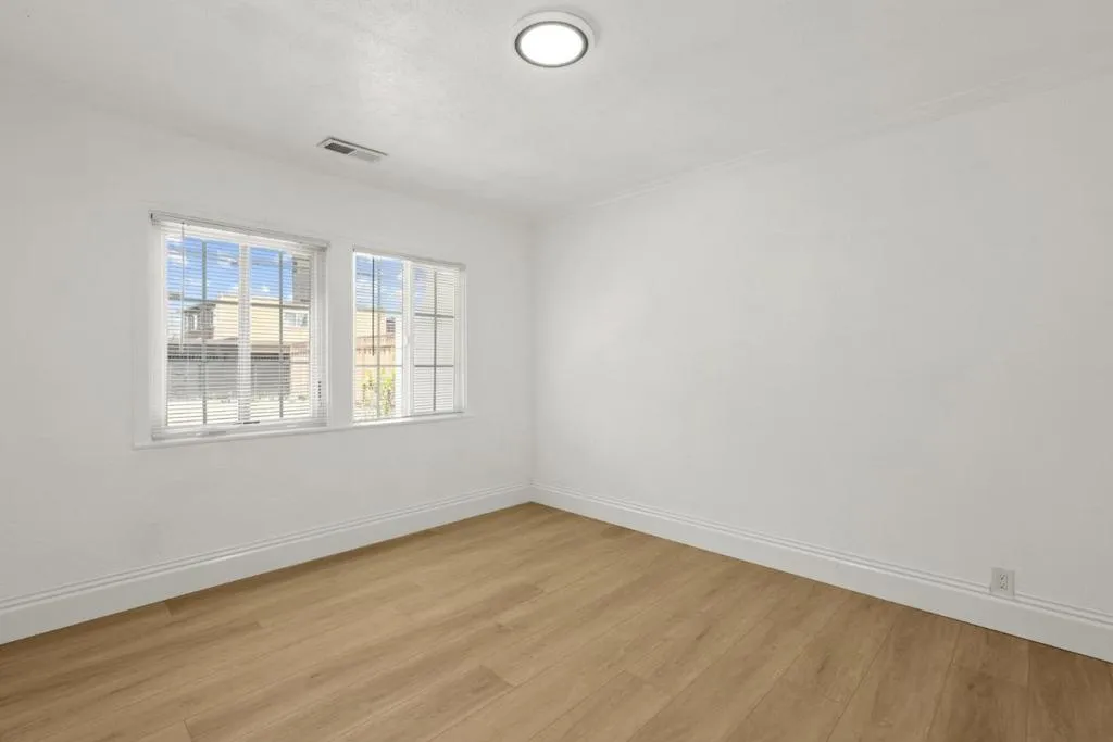 3279 Hoover Street, Redwood City, California 94063 home-pic-15