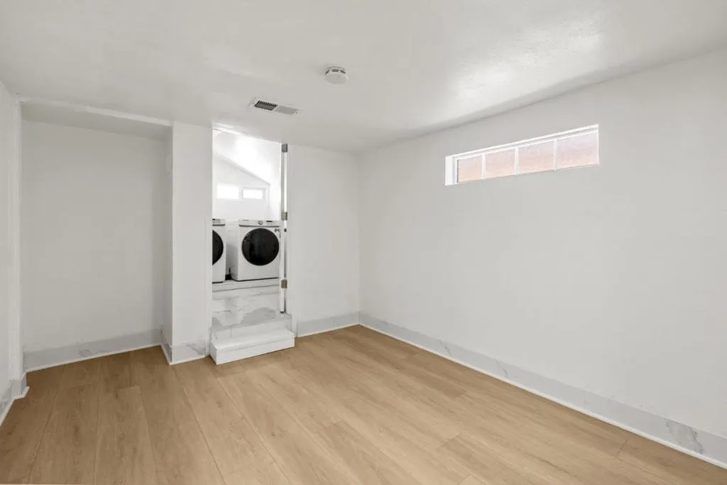 3279 Hoover Street, Redwood City, California 94063 home-pic-20