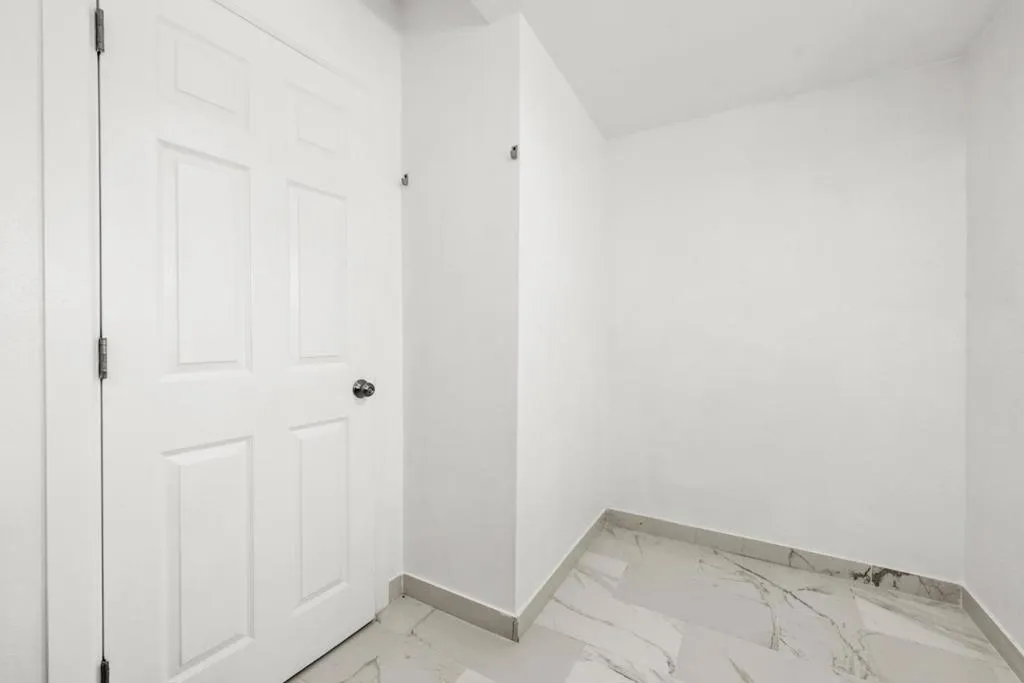 3279 Hoover Street, Redwood City, California 94063 home-pic-23
