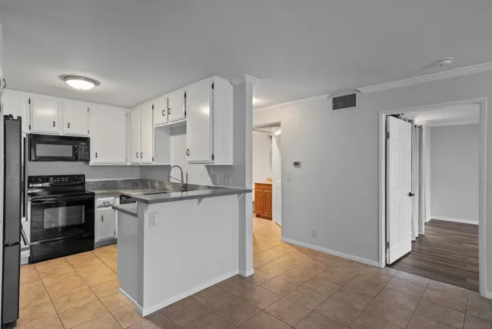 6737 Friars 195, San Diego, California 92108