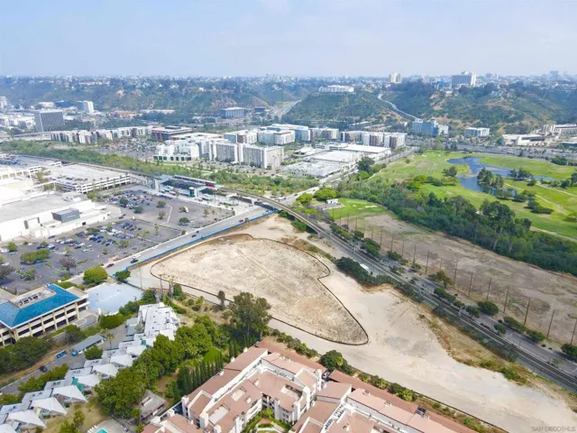6737 Friars 195, San Diego, California 92108