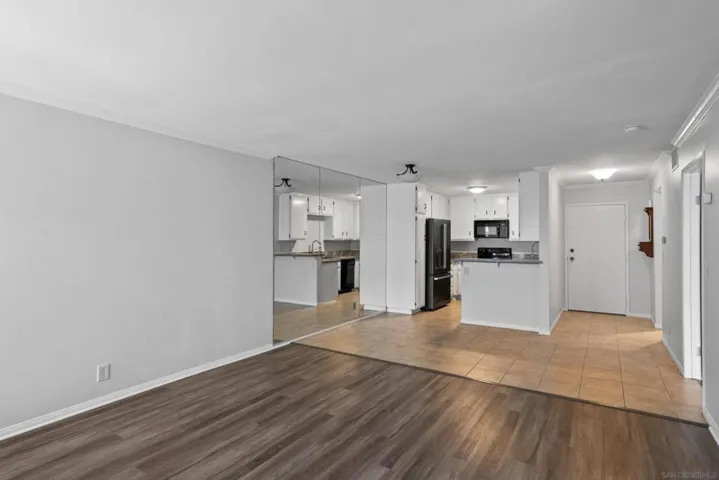 6737 Friars 195, San Diego, California 92108