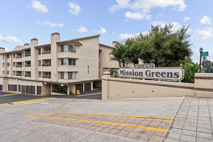 6737 Friars 195, San Diego, California 92108