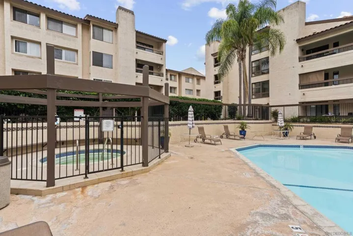 6737 Friars 195, San Diego, California 92108