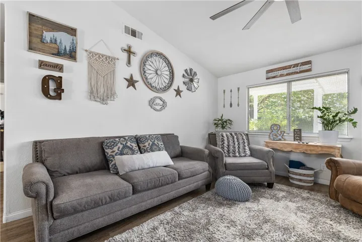 184 Stonebridge Lane, Paso Robles, California 93446