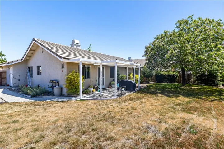 184 Stonebridge Lane, Paso Robles, California 93446