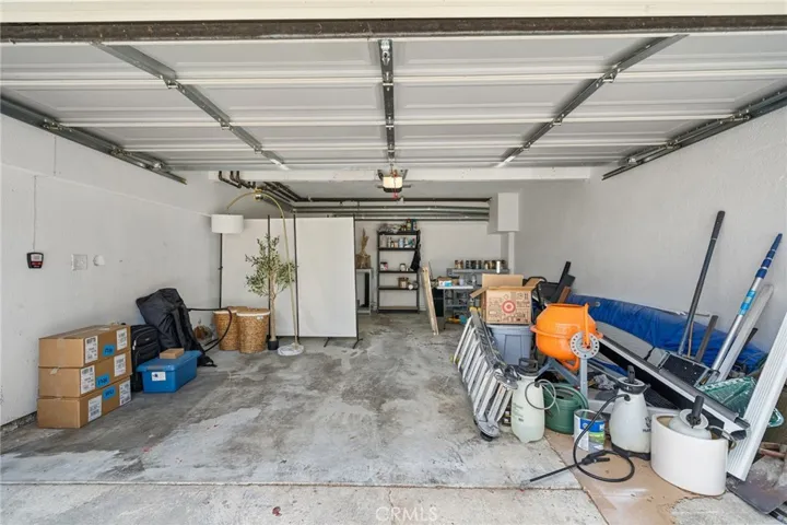 5261 E The Toledo, Long Beach, California 90803
