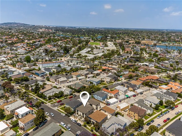 5261 E The Toledo, Long Beach, California 90803