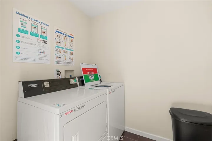 5261 E The Toledo, Long Beach, California 90803