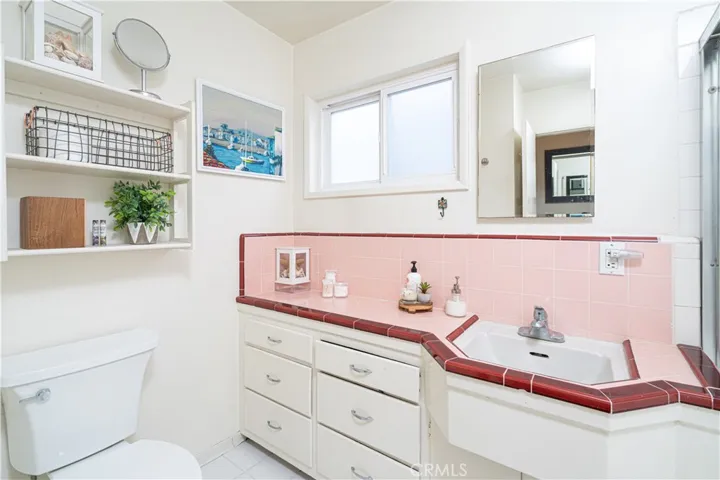 1114 W Balboa Boulevard, Newport Beach, California 92661