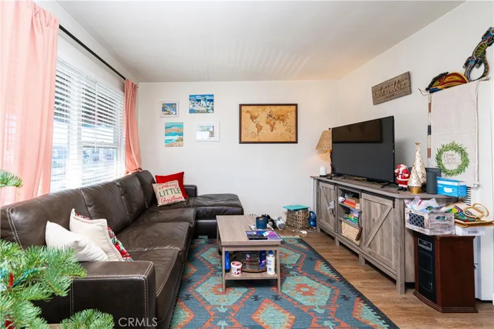 1114 W Balboa Boulevard, Newport Beach, California 92661