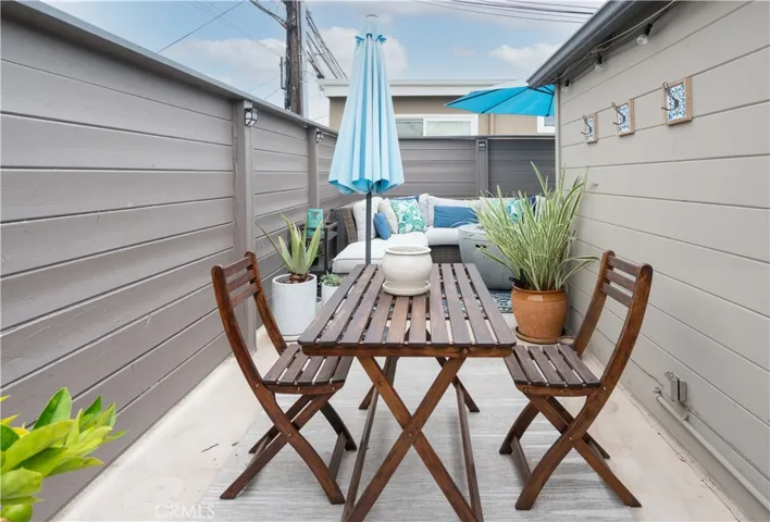 1114 W Balboa Boulevard, Newport Beach, California 92661