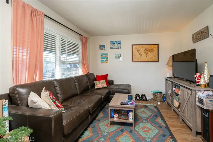 1114 W Balboa Boulevard, Newport Beach, California 92661