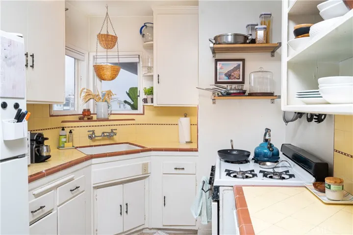 1114 W Balboa Boulevard, Newport Beach, California 92661