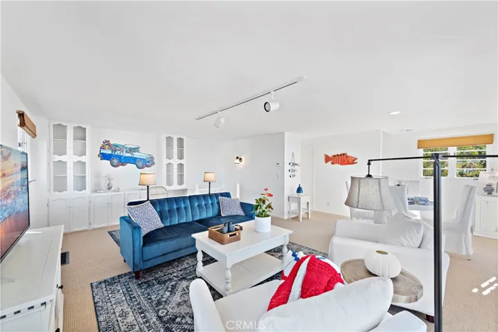 2173 Crestview Drive, Laguna Beach, California 92651