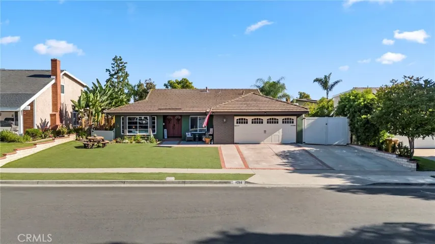 1254 Valparaiso Drive E, Placentia, California 92870