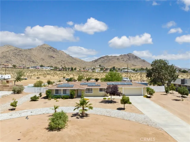 19930 Rimrock Road, Apple Valley, California 92307