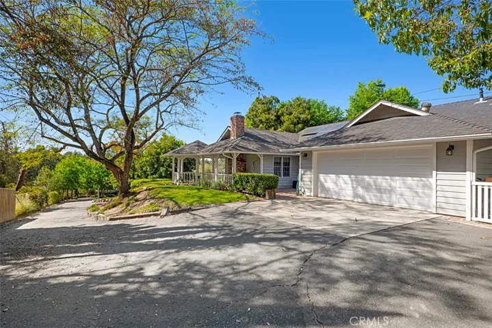 2262 Mardavido Lane, Fallbrook, California 92028