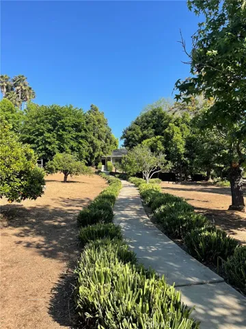 2262 Mardavido Lane, Fallbrook, California 92028