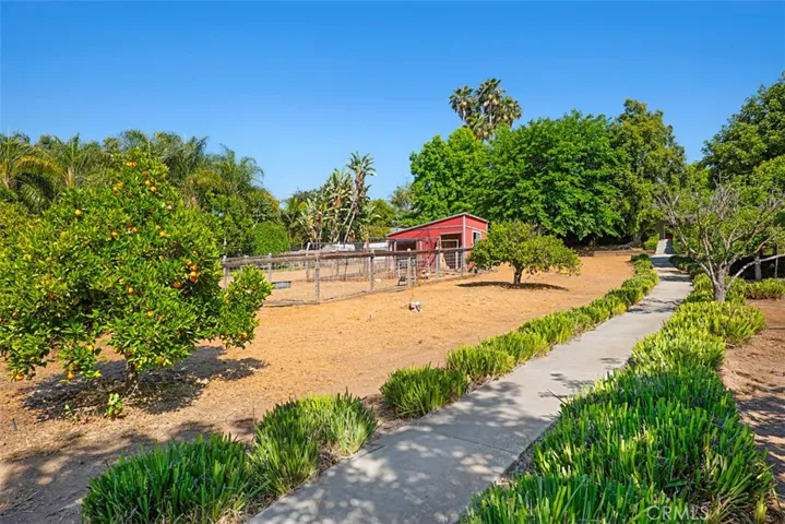 2262 Mardavido Lane, Fallbrook, California 92028