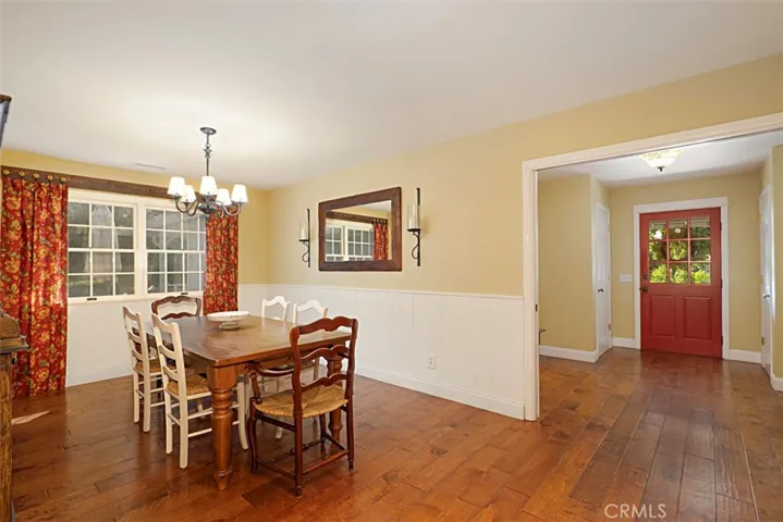 2262 Mardavido Lane, Fallbrook, California 92028
