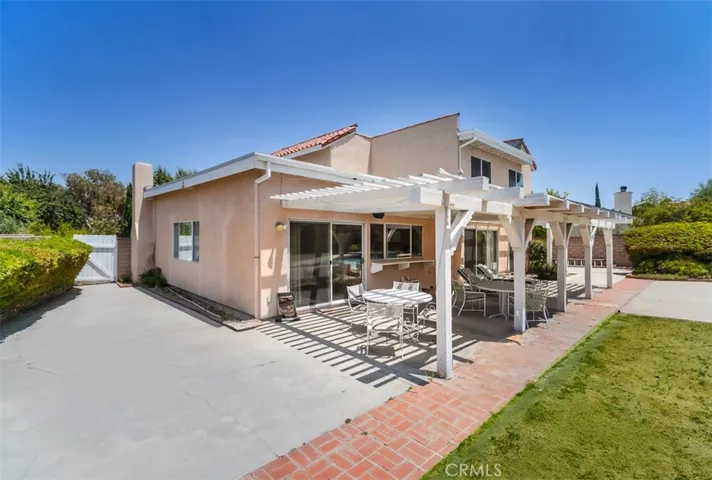 20752 Nashville Street, Chatsworth, California 91311