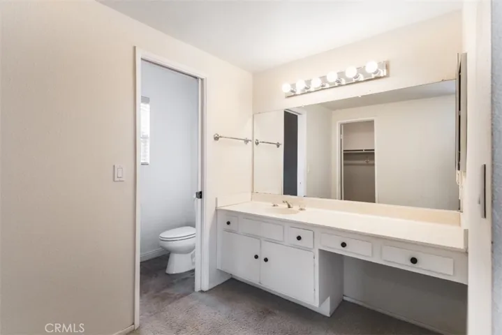 20752 Nashville Street, Chatsworth, California 91311