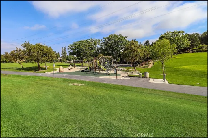 3 Pineoak, Aliso Viejo, California 92656