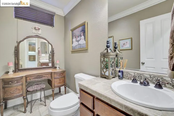403 Silver Spur Ln, Oakley, California 94561