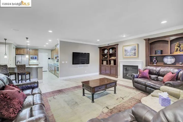 403 Silver Spur Ln, Oakley, California 94561